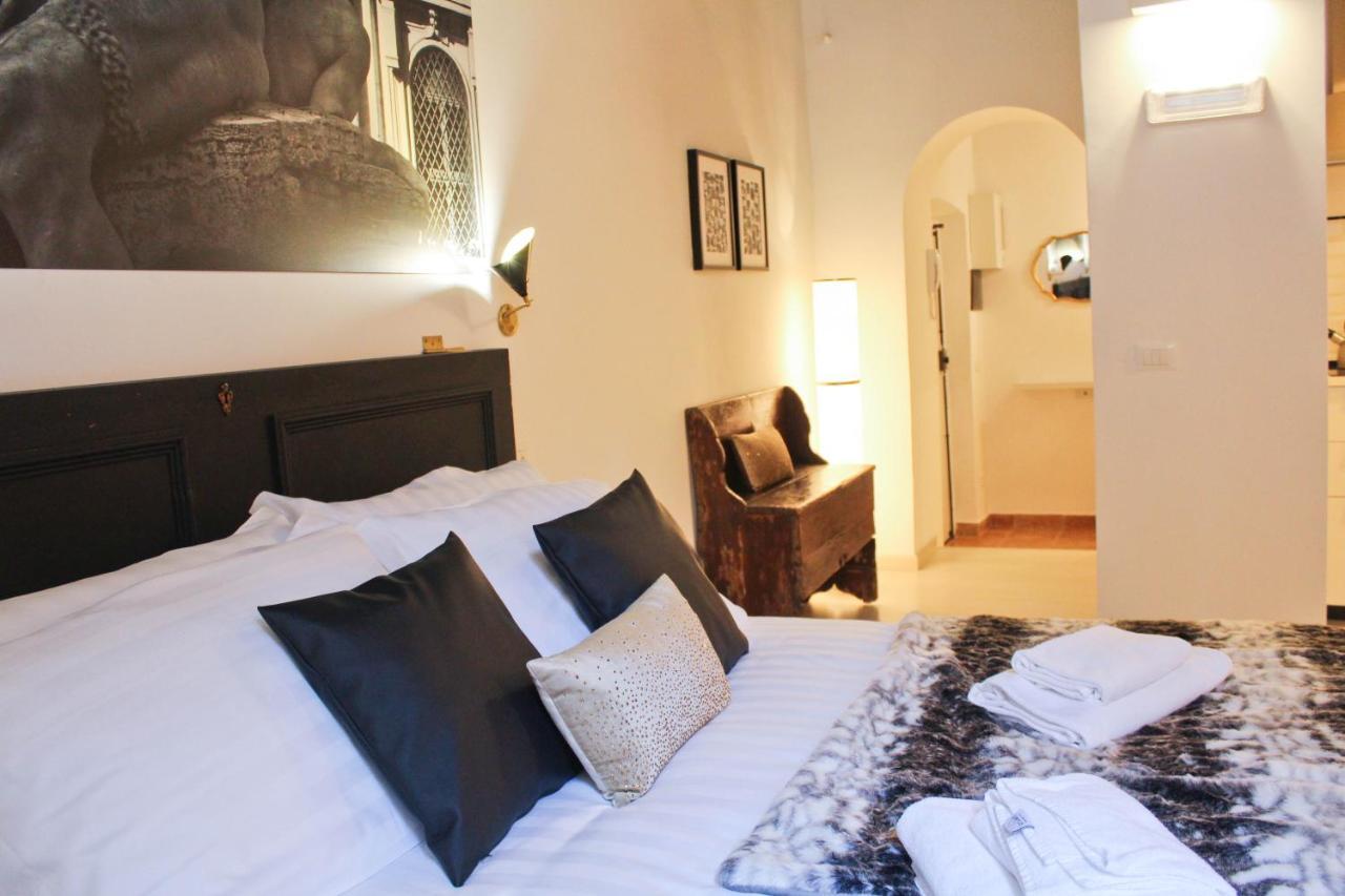 Sophisticated Decor -topcollection Apartment